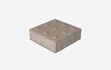 Bloque de cemento cuadrado mediano alerta 6